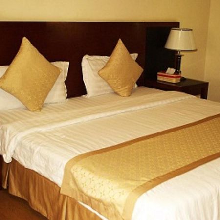 אולונגפו Interpark Hotel מראה חיצוני תמונה