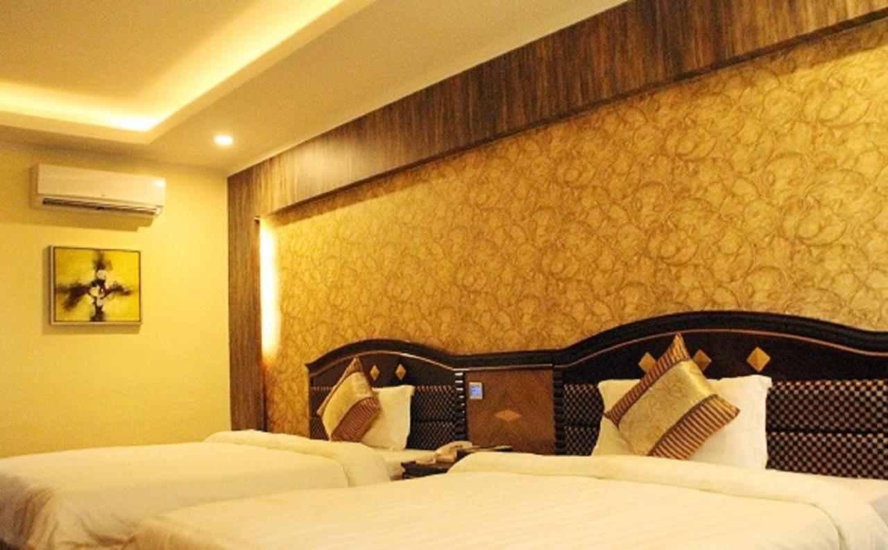 אולונגפו Interpark Hotel מראה חיצוני תמונה